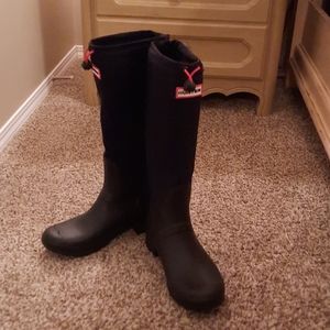 Hunter black rain boots. Women’s 10 UK 42.